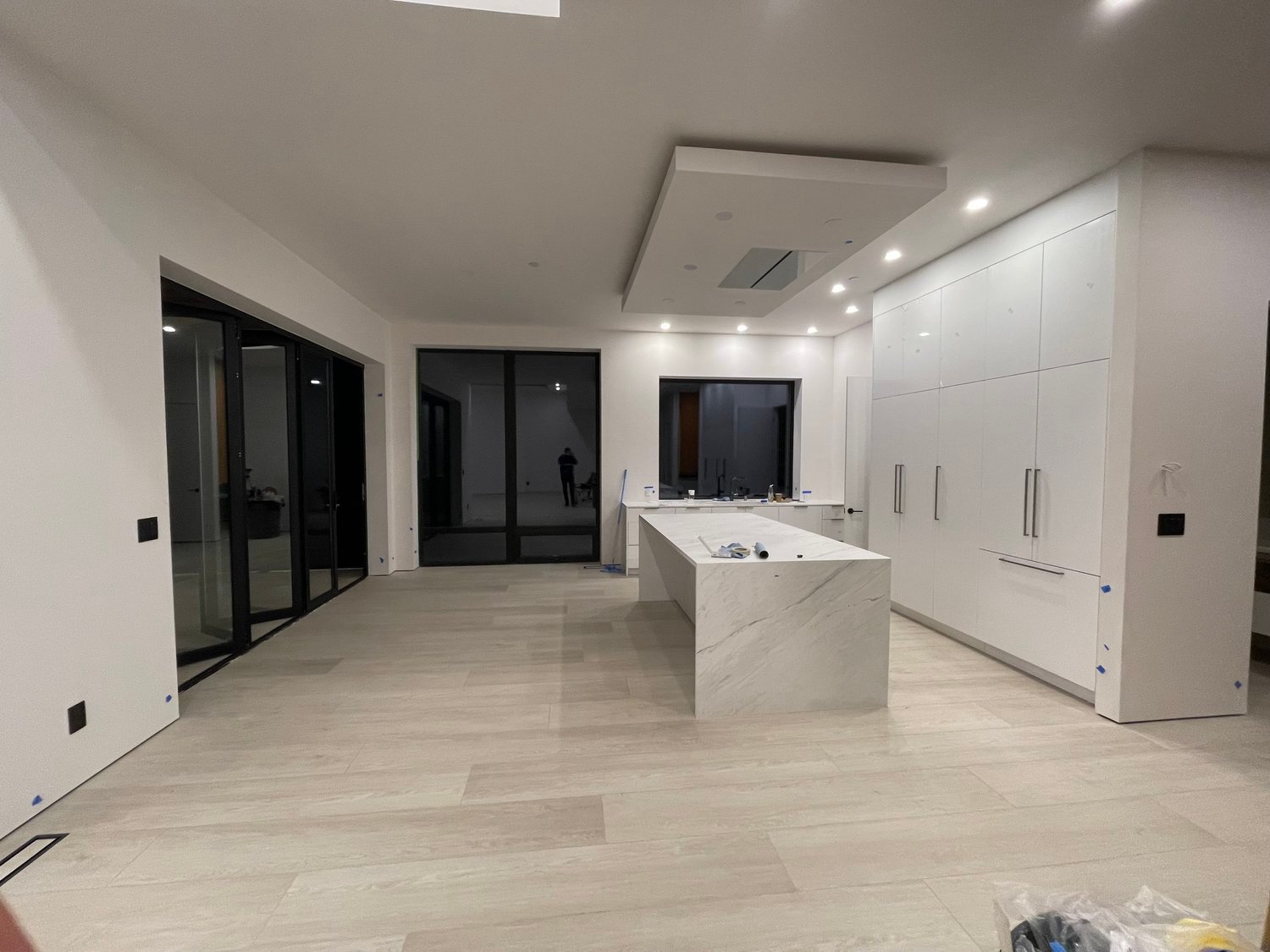 Custom tile shower with bench, niche, and clean grout lines